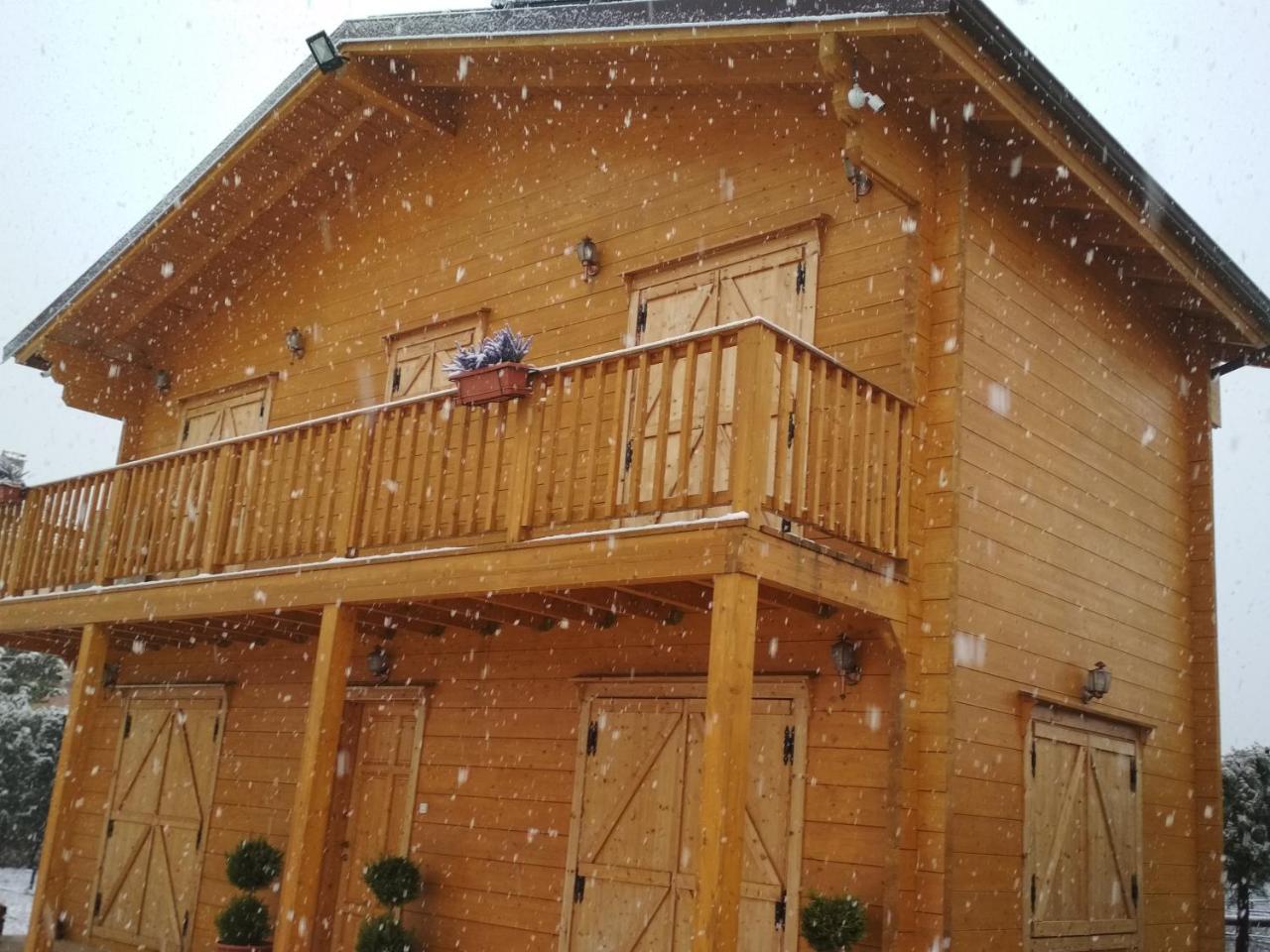 Kastor Chalets Ampelokipoi  Exterior photo